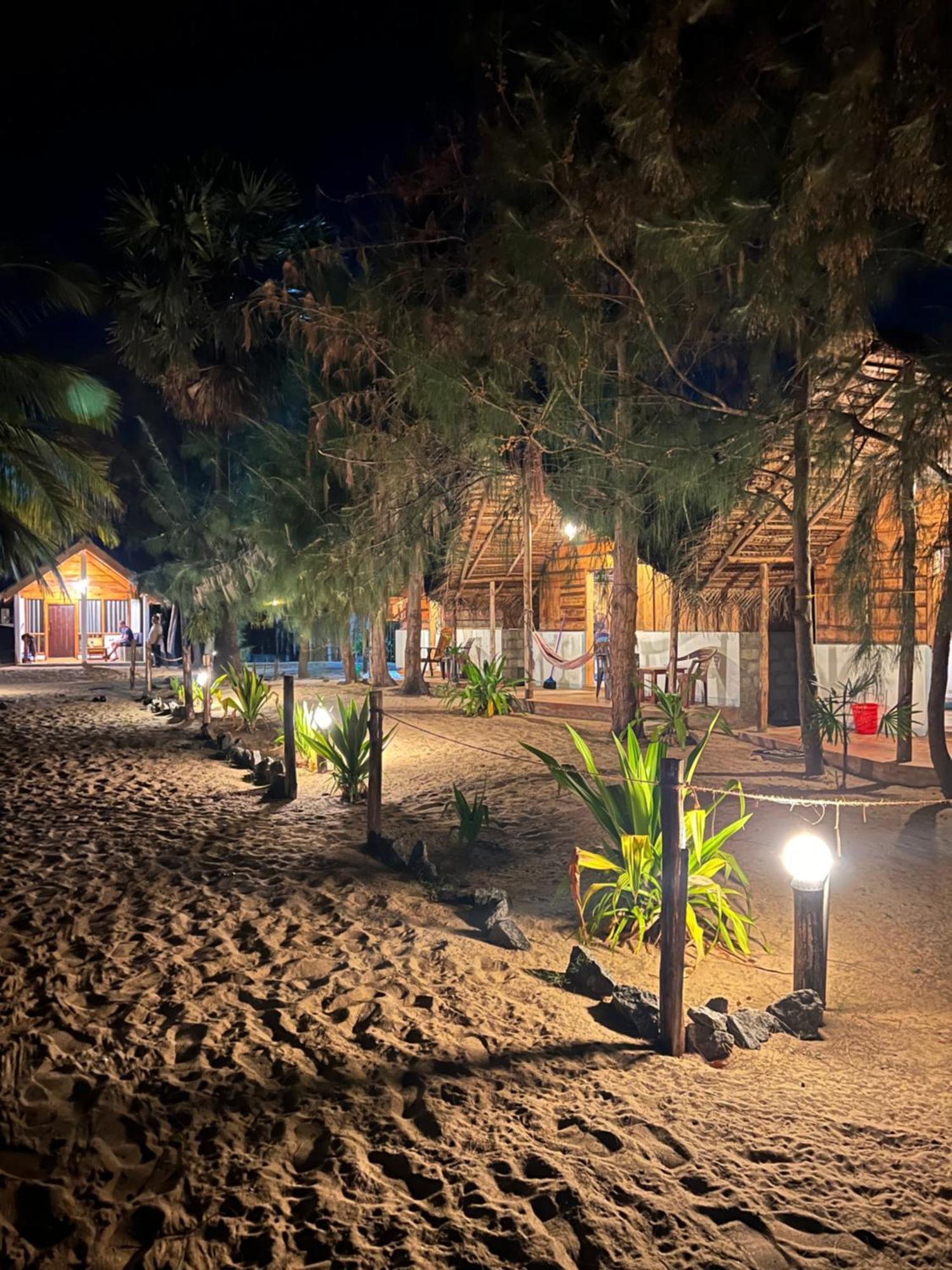 Sand Dune Beach Resort & Surf Camp Arugam Bay Exterior foto