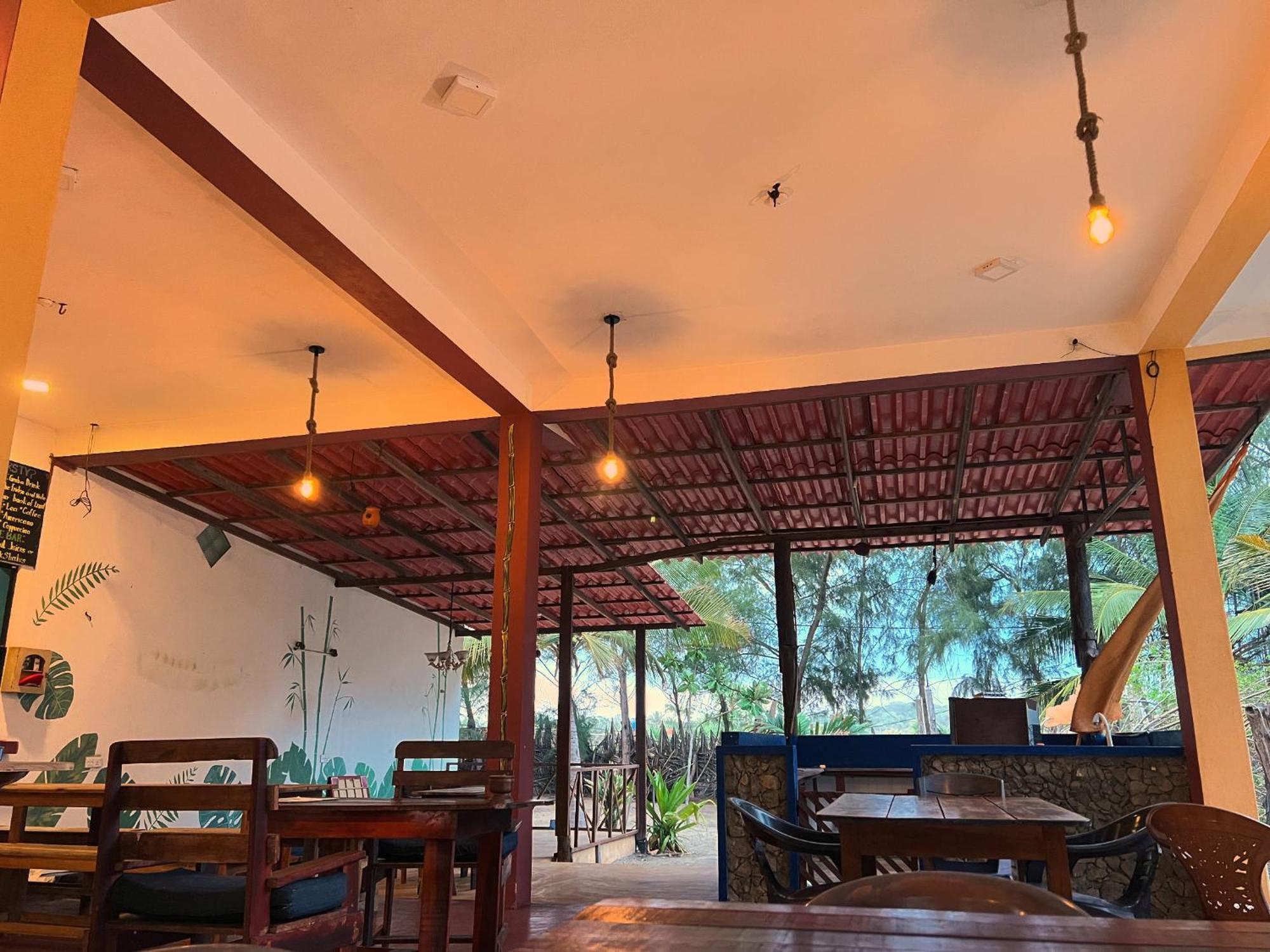 Sand Dune Beach Resort & Surf Camp Arugam Bay Exterior foto